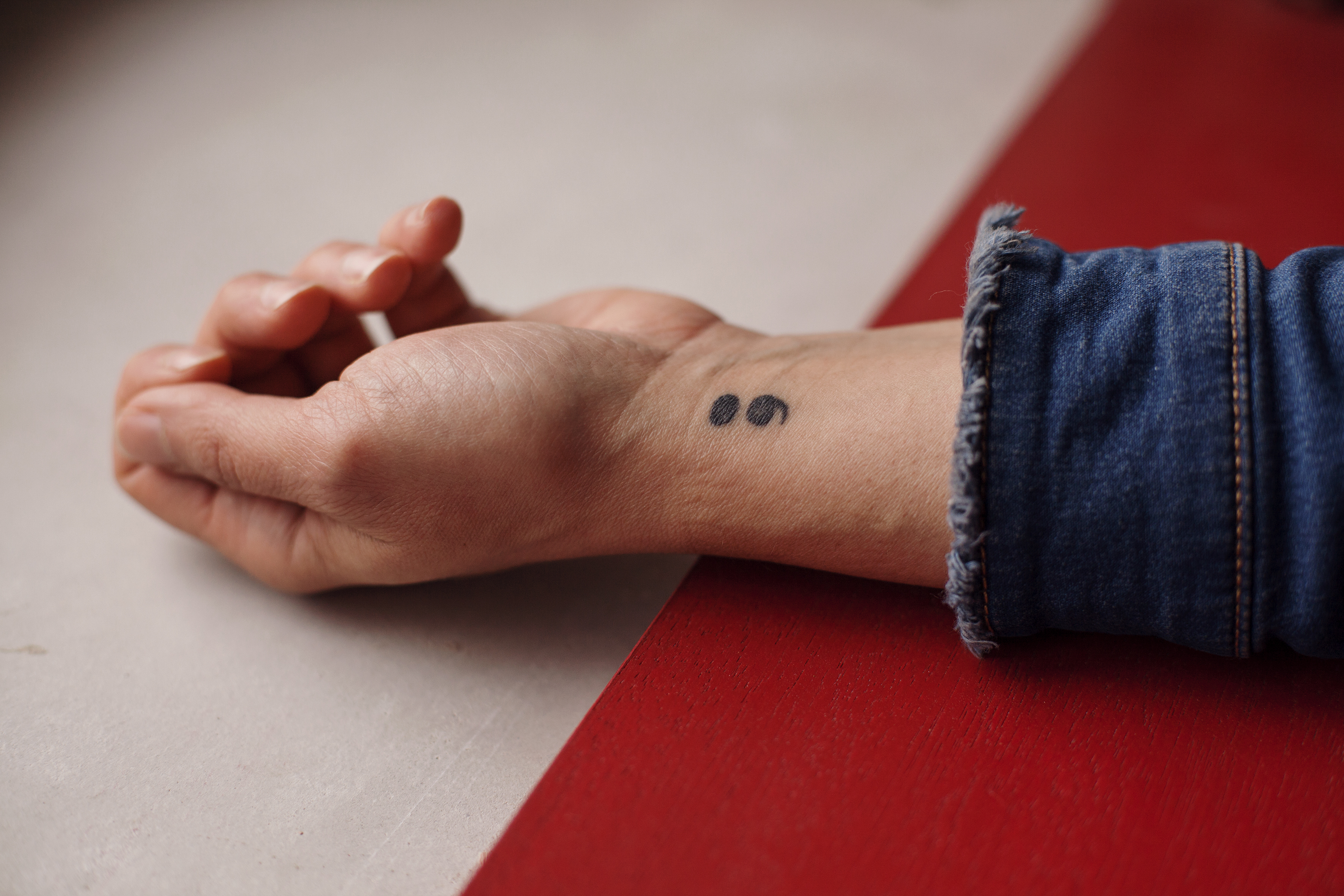 Tatouage Smiley Content Pas Content Mon tattoo – Coby Avgoustakis - Still magazine